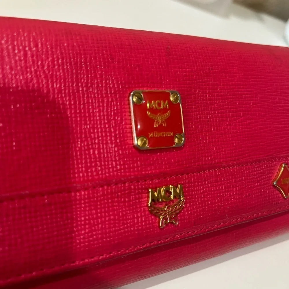 MCM DARK PINK LONG TRIFOLD WALLET